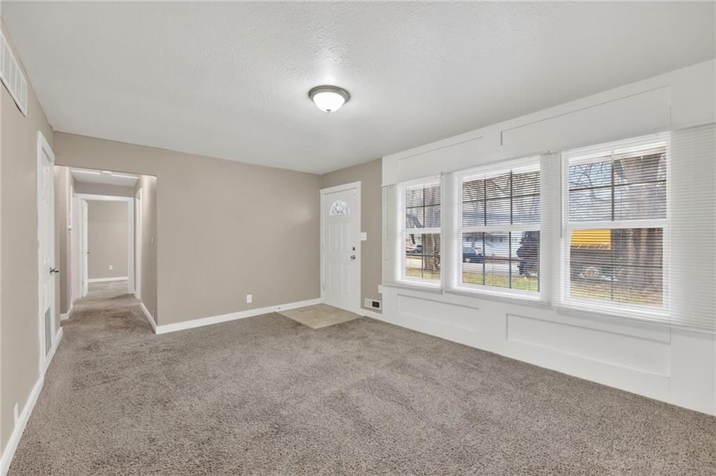 7402 E 109th Street — photo 9