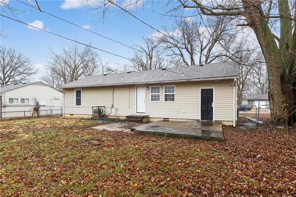 7402 E 109th Street — photo 30