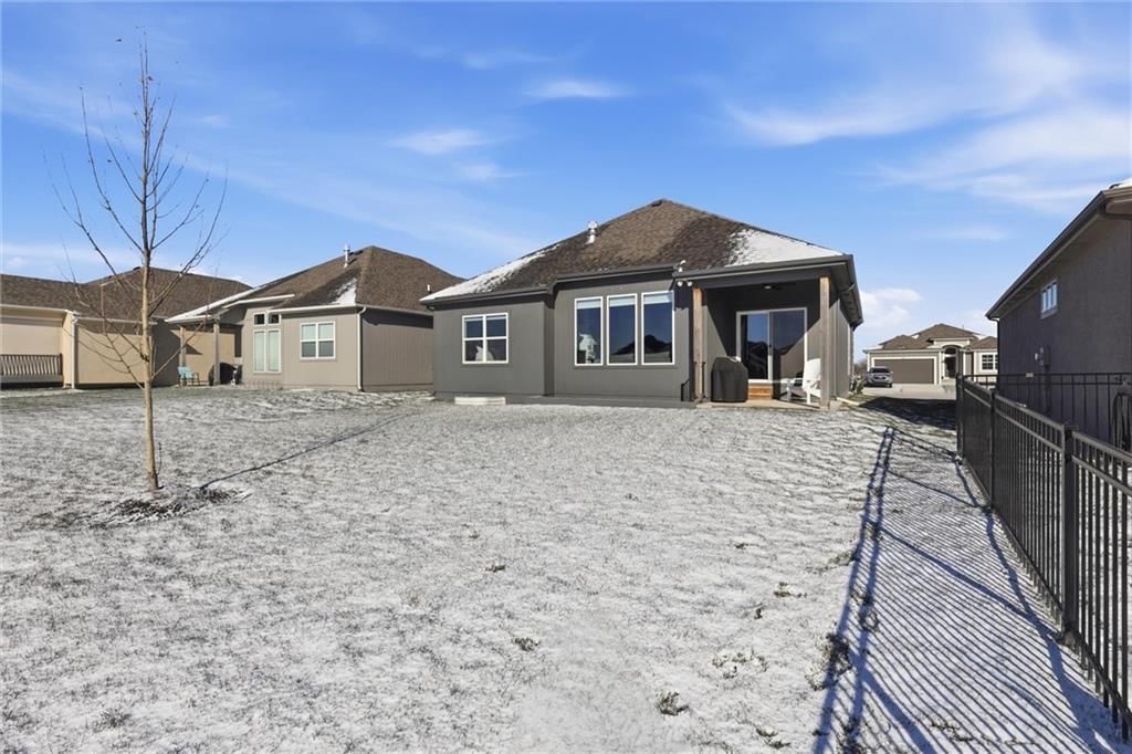 15449 W 173rd Street — photo 36