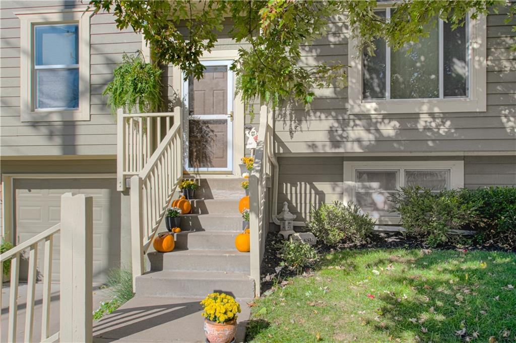 7132 N HIckory Street — photo 5