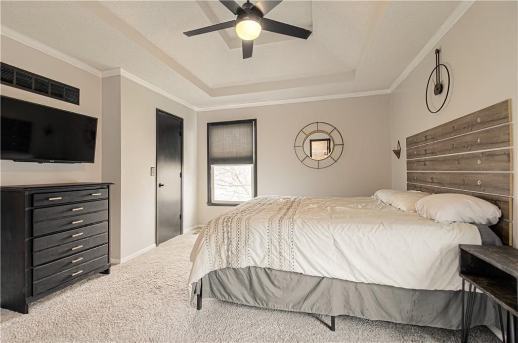 7132 N HIckory Street — photo 21