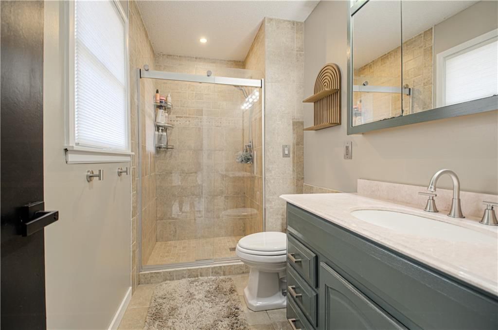 7132 N HIckory Street — photo 23