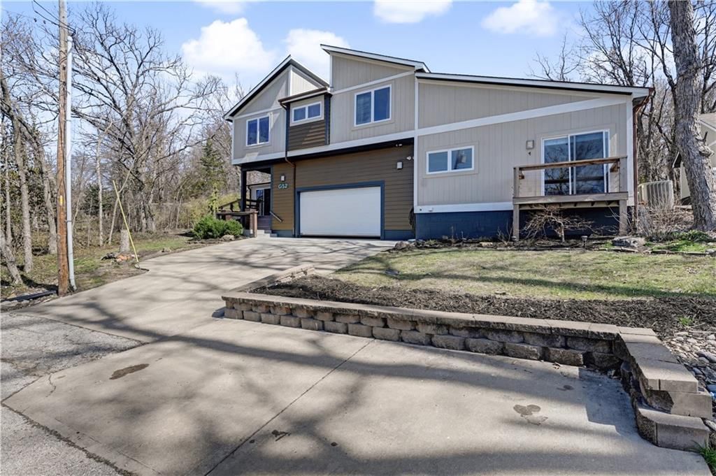 52 G Street — photo 1
