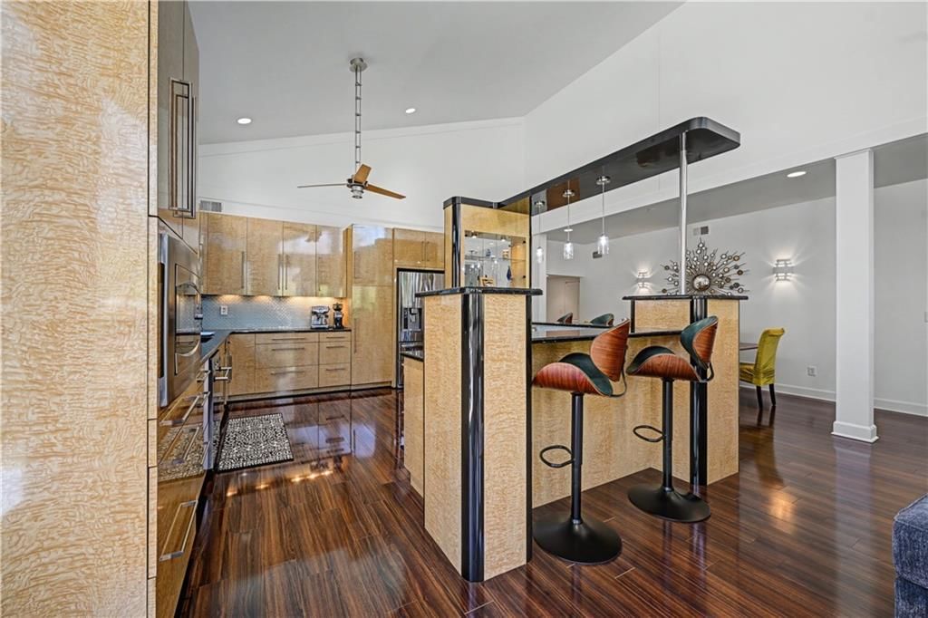 52 G Street — photo 6
