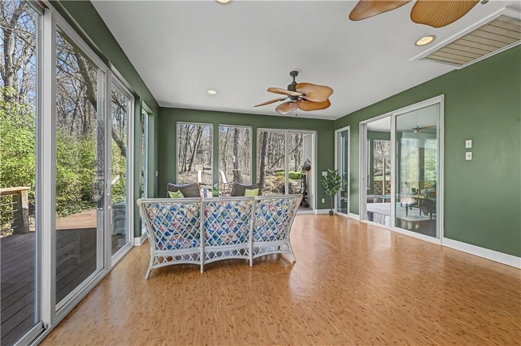 52 G Street — photo 15