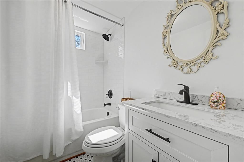 52 G Street — photo 23