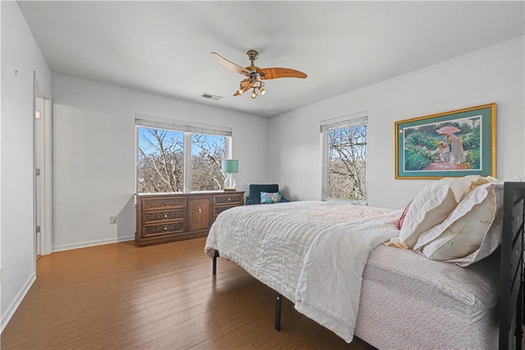 52 G Street — photo 29