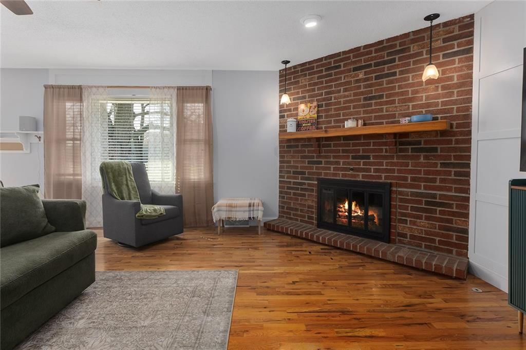 717 NE Mulberry Street — photo 11