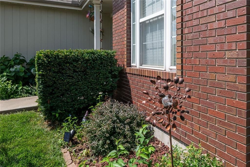 606 Briar Lane — photo 4