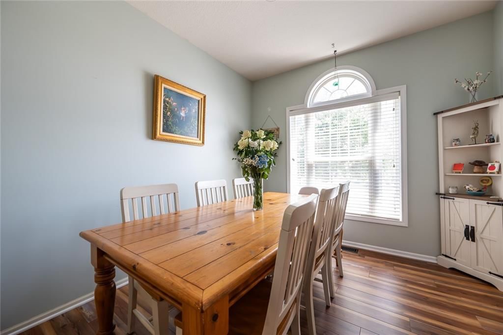 606 Briar Lane — photo 10