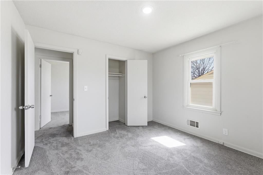 10109 White Avenue — photo 13