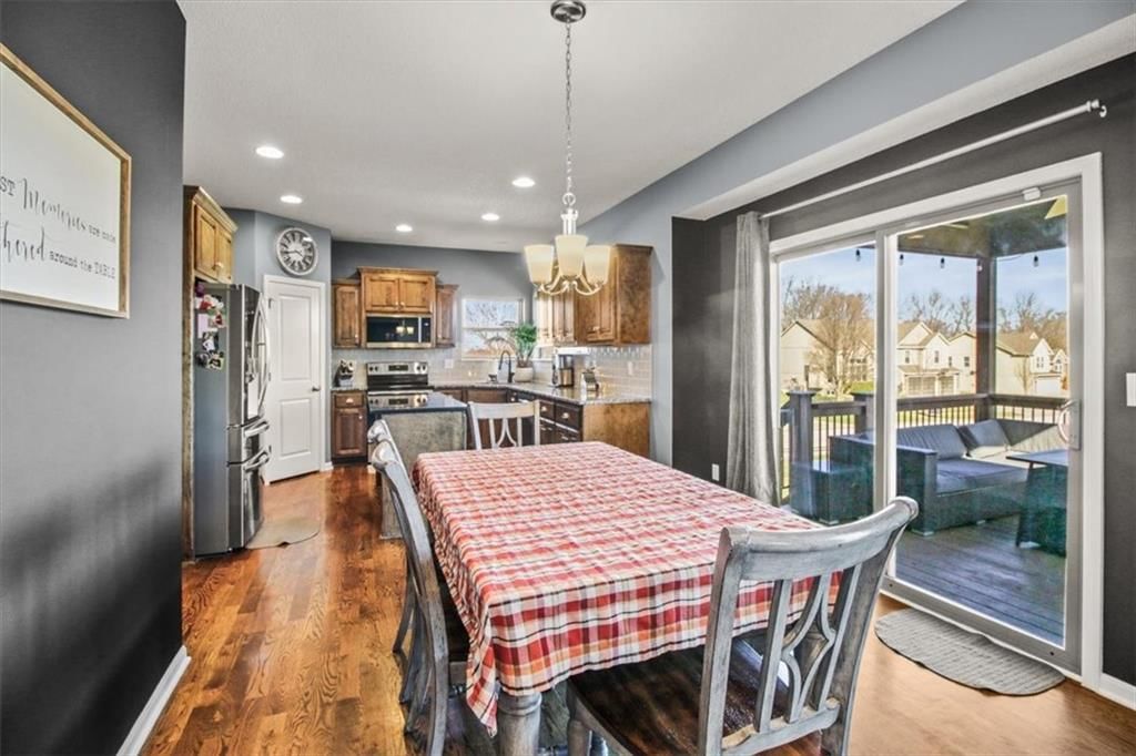 818 W Rader Street — photo 7