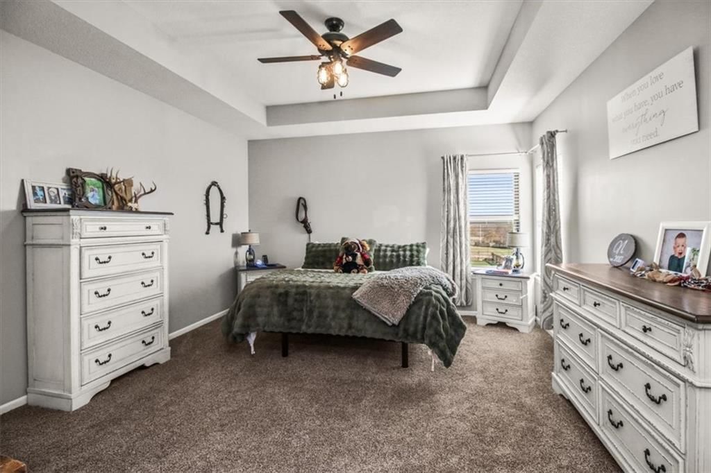 818 W Rader Street — photo 13