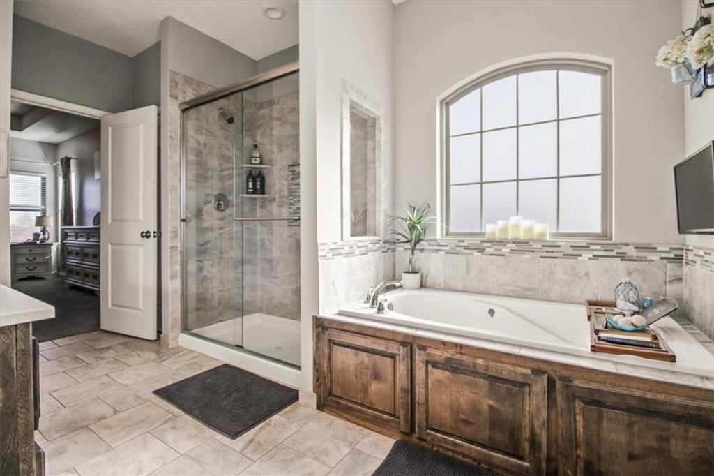 818 W Rader Street — photo 16