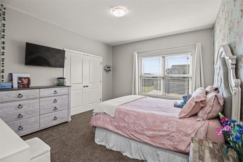 818 W Rader Street — photo 19