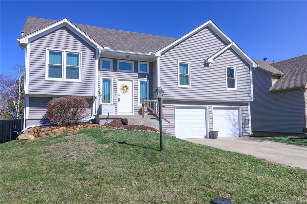 12391 S Parker Terrace, Olathe, KS