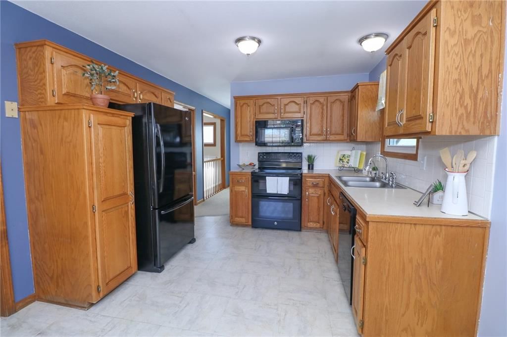 12391 S Parker Terrace — photo 7