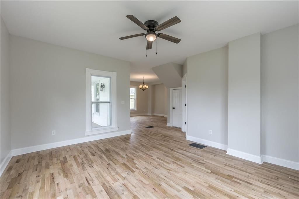 721 W 4th Street — photo 10
