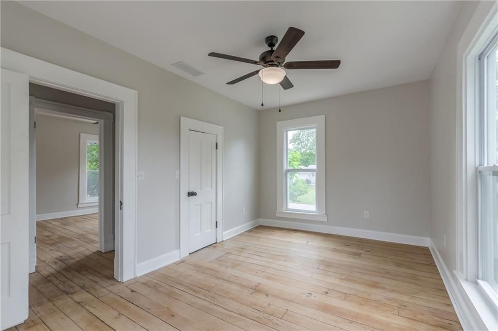 721 W 4th Street — photo 24