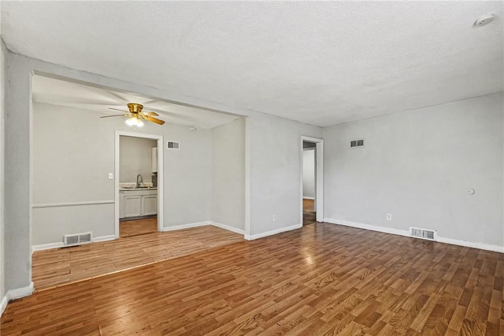 7121 WOODLAND Avenue — photo 4