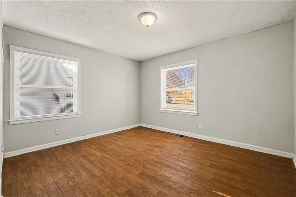 7121 WOODLAND Avenue — photo 12