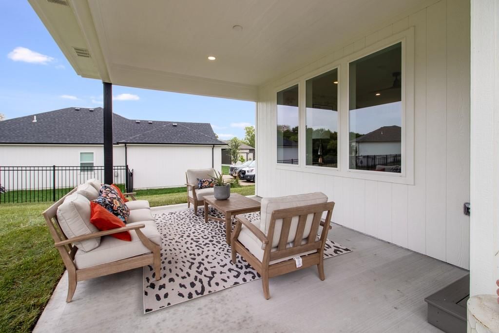 2700 NE Crestview Street — photo 38