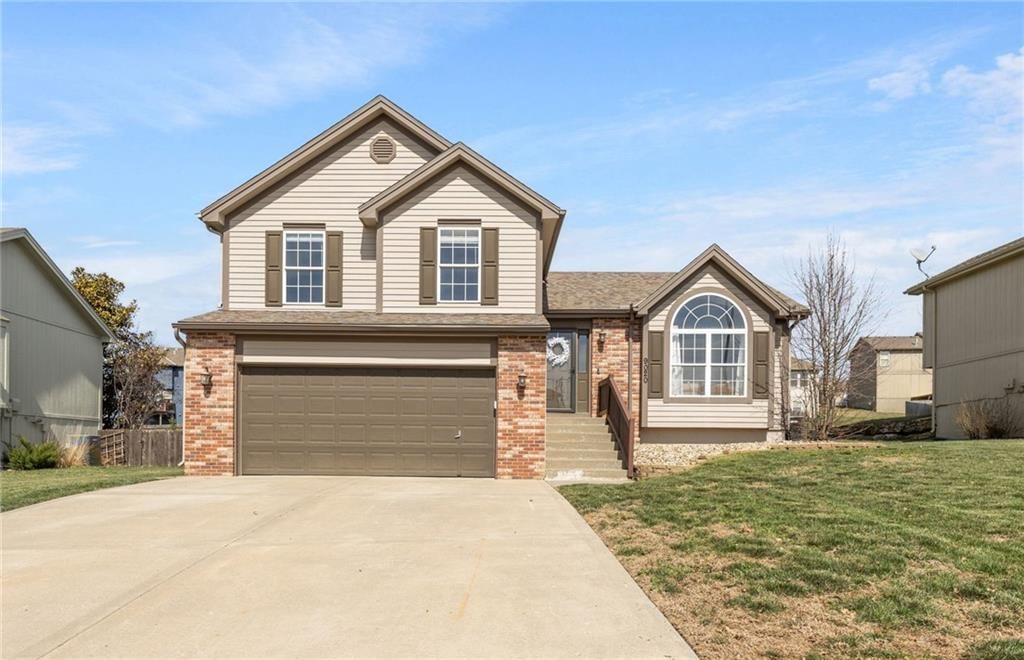 9020 NE 103rd Street, Kansas City, MO