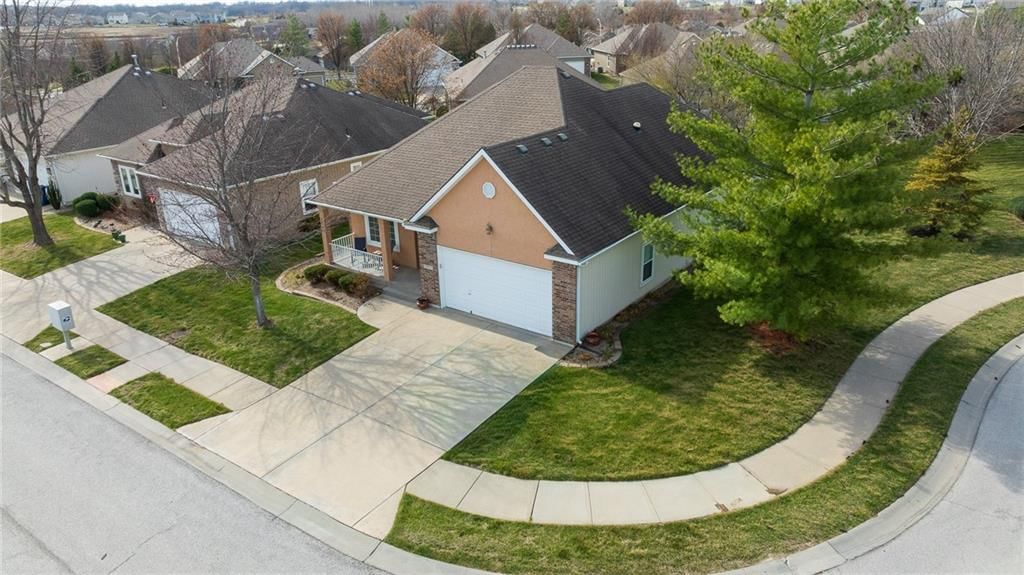 4756 SW Leafwing Drive — photo 3