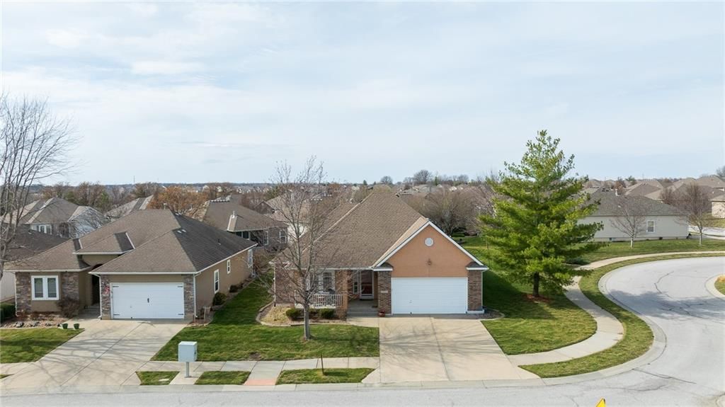 4756 SW Leafwing Drive — photo 4