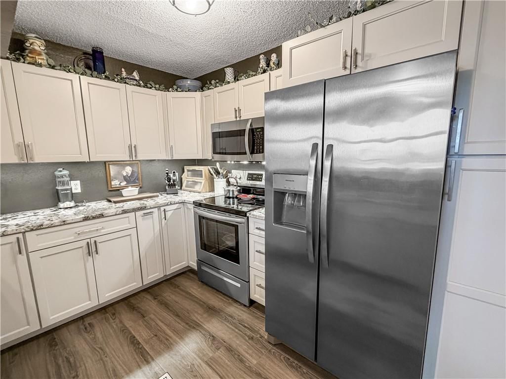 225 Crescent Drive — photo 12