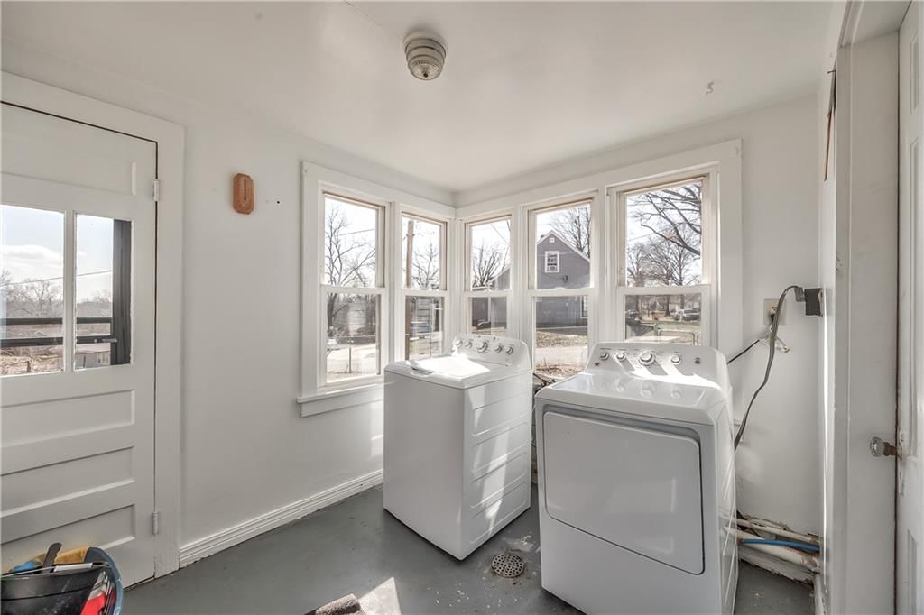 1017 Sherman Avenue — photo 12