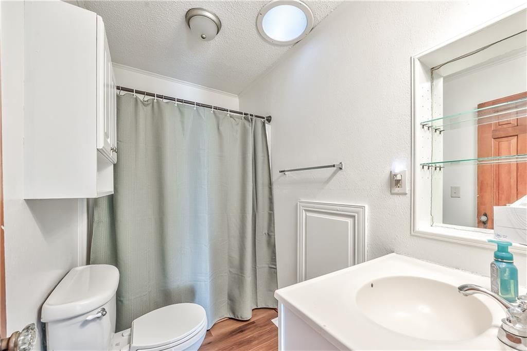 1017 Sherman Avenue — photo 19