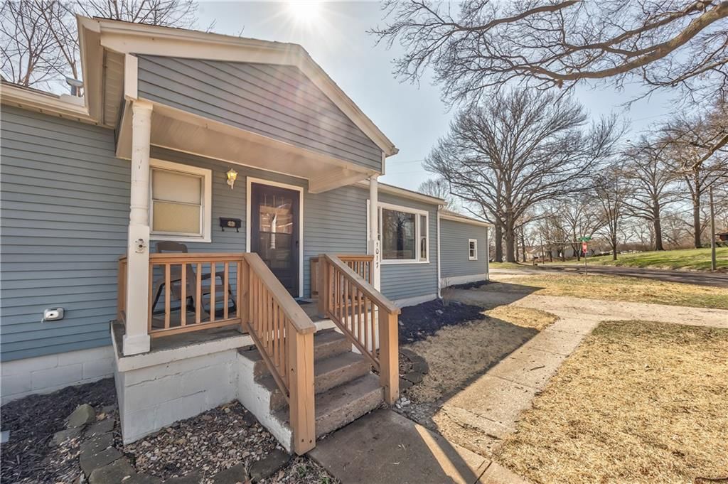 1017 Sherman Avenue — photo 24