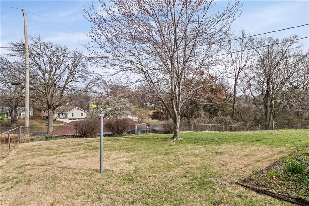 3933 NE Indianola Drive — photo 34