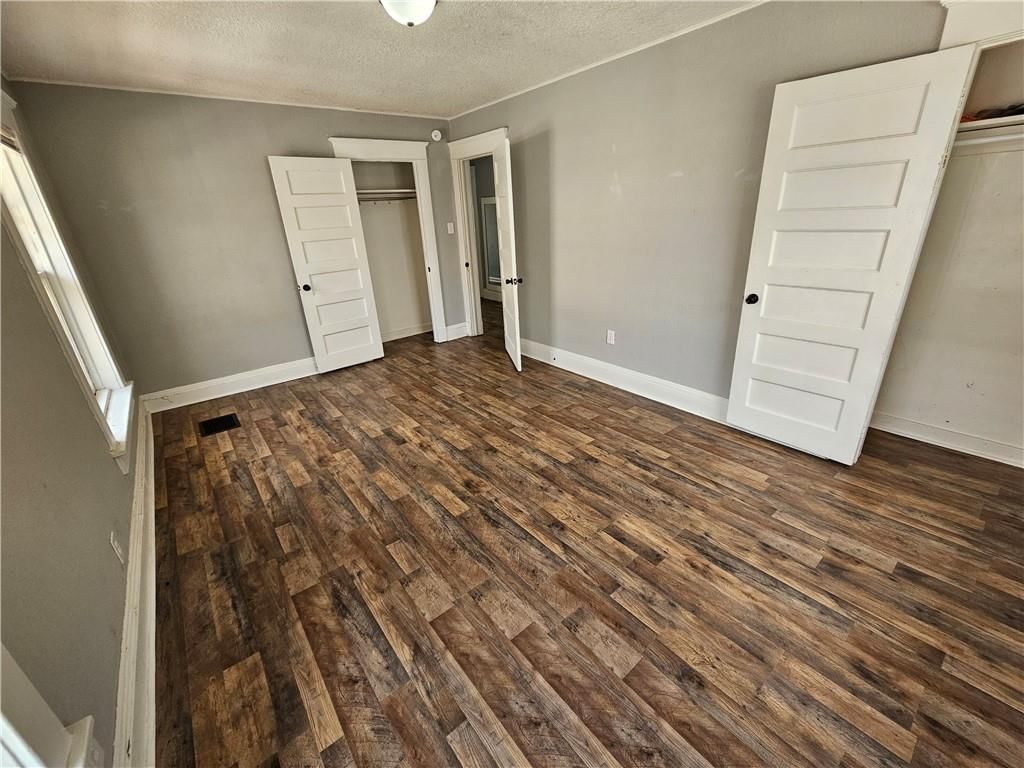 2637 E 29th Street — photo 6