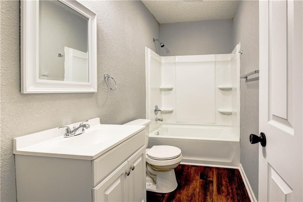 2637 E 29th Street — photo 15