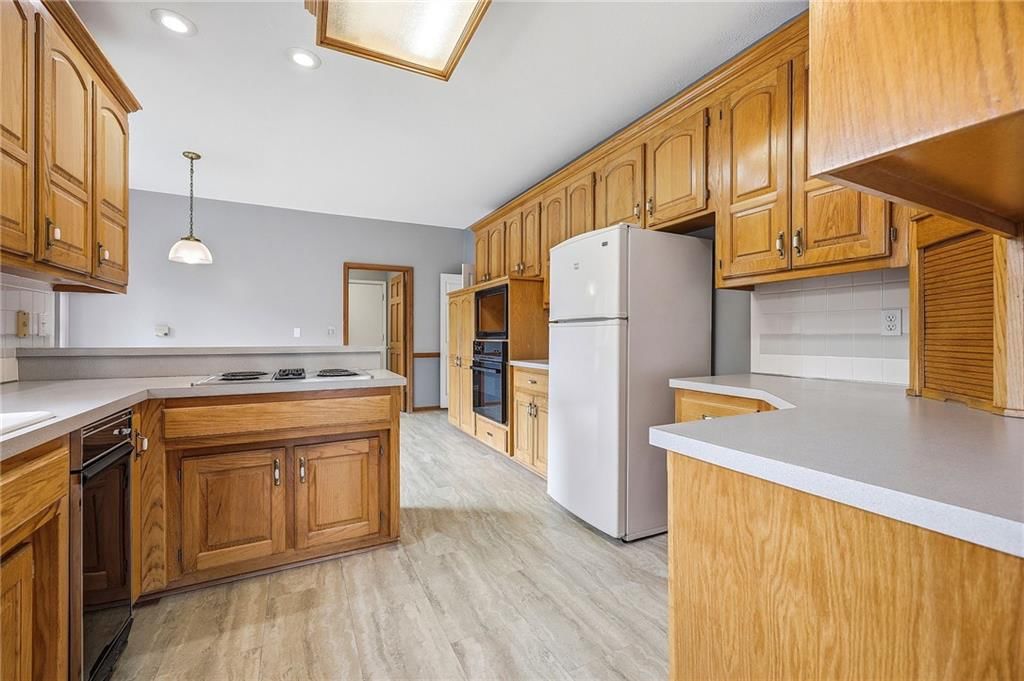 12202 Caenen Drive — photo 17