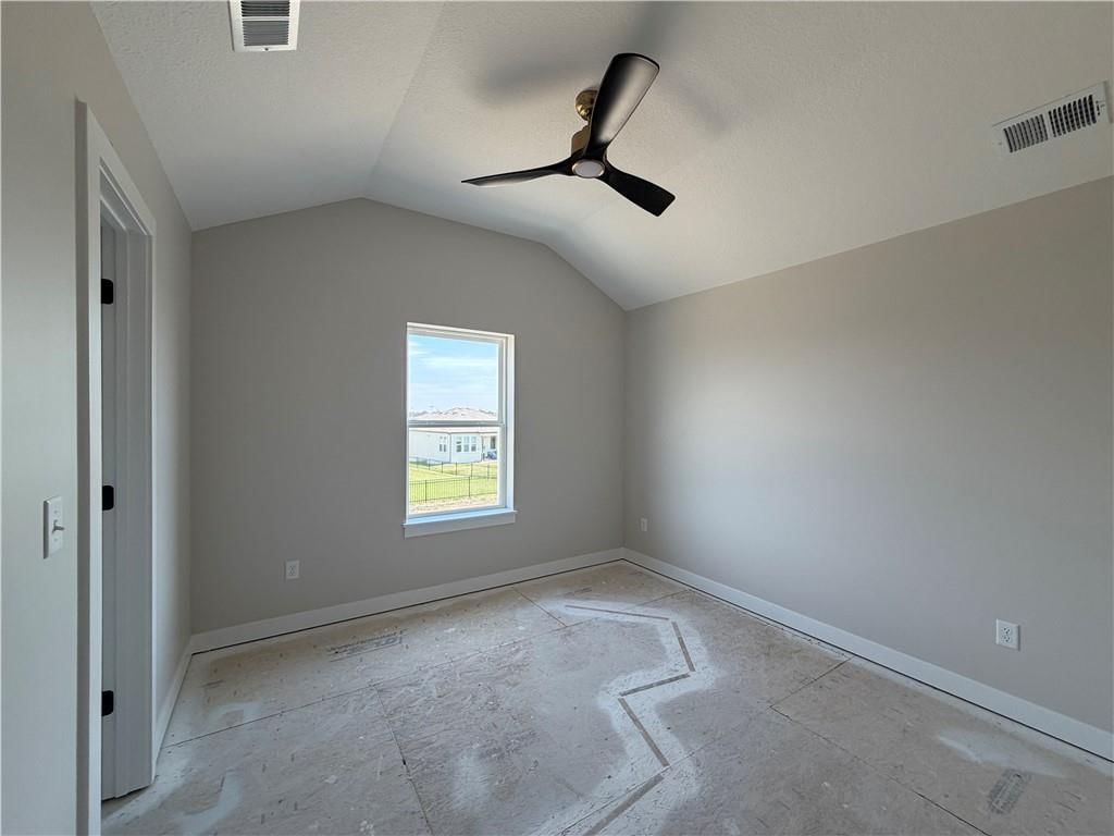 10509 N Mulberry Street — photo 30