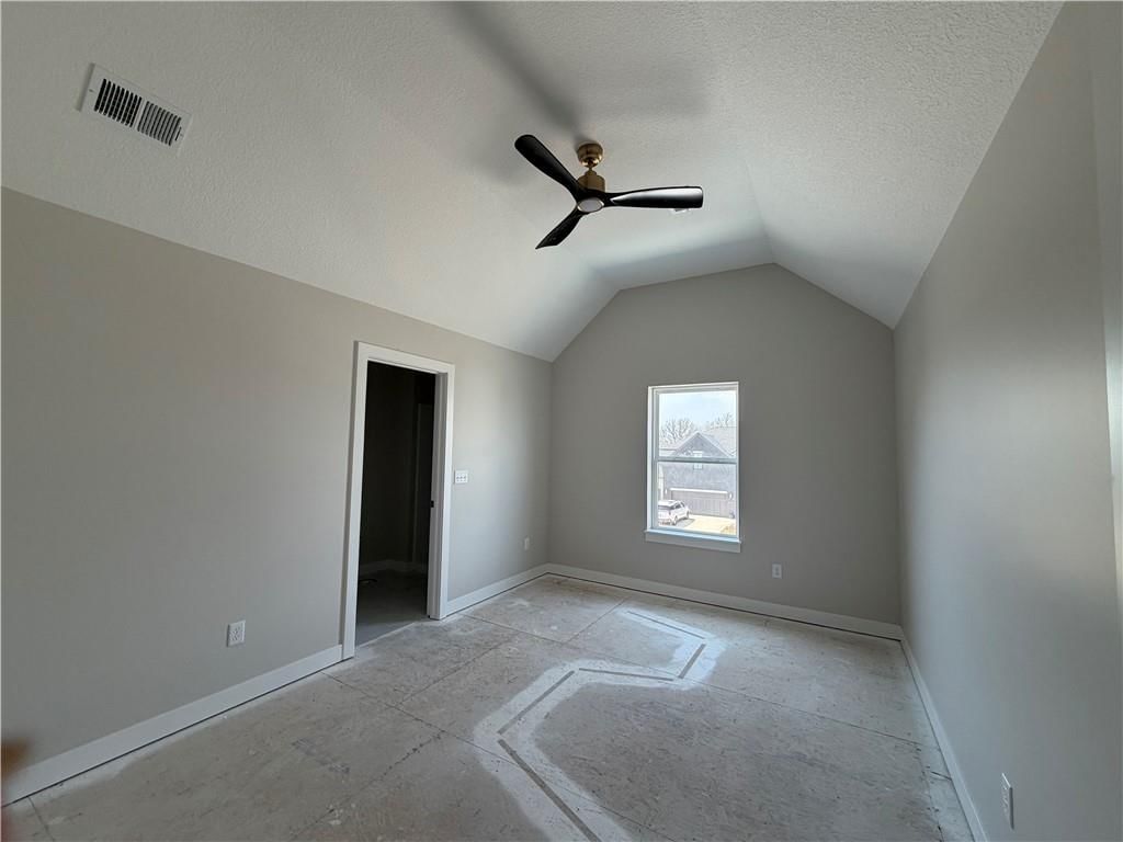 10509 N Mulberry Street — photo 35