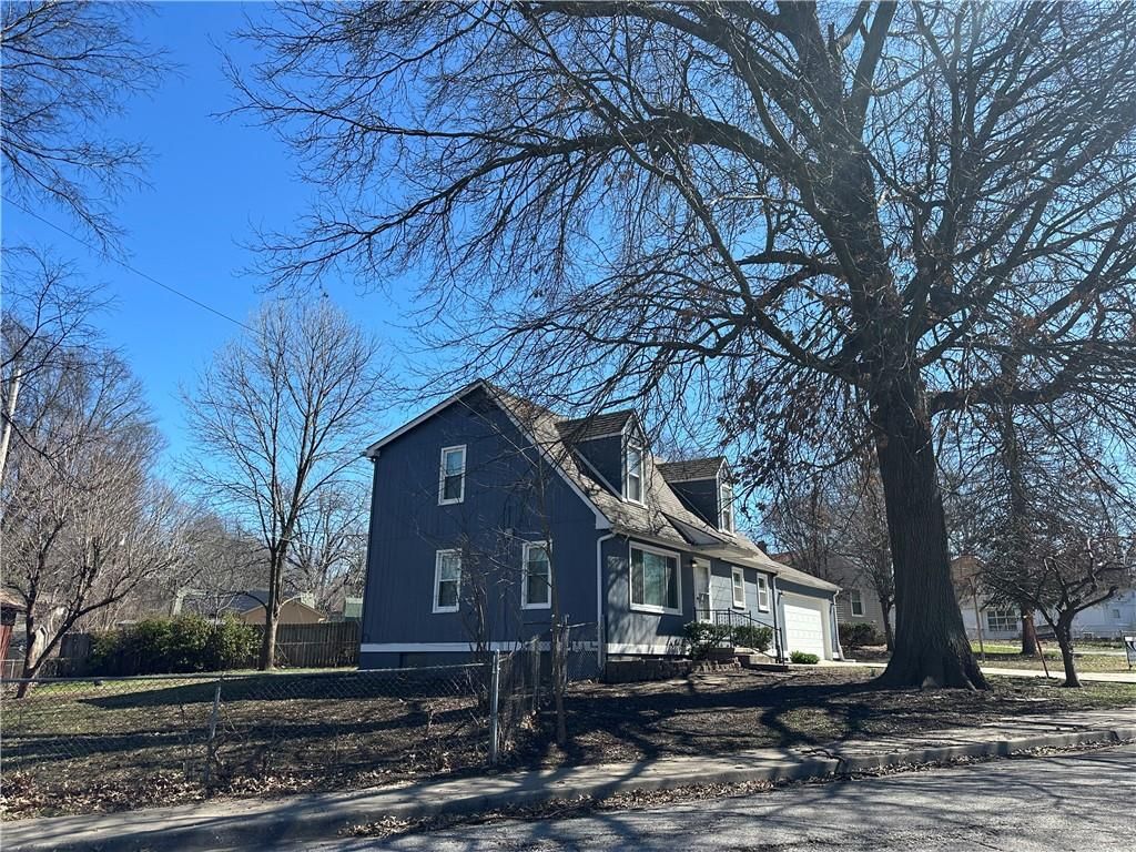 836 W Charles Street, Independence, MO