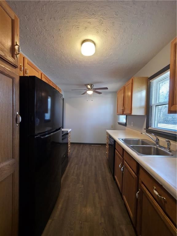 836 W Charles Street — photo 8