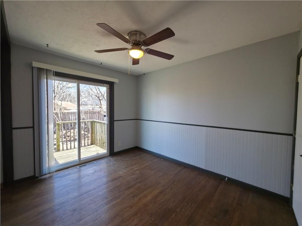 836 W Charles Street — photo 15