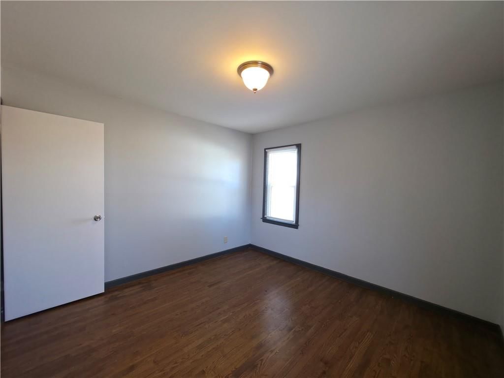 836 W Charles Street — photo 17