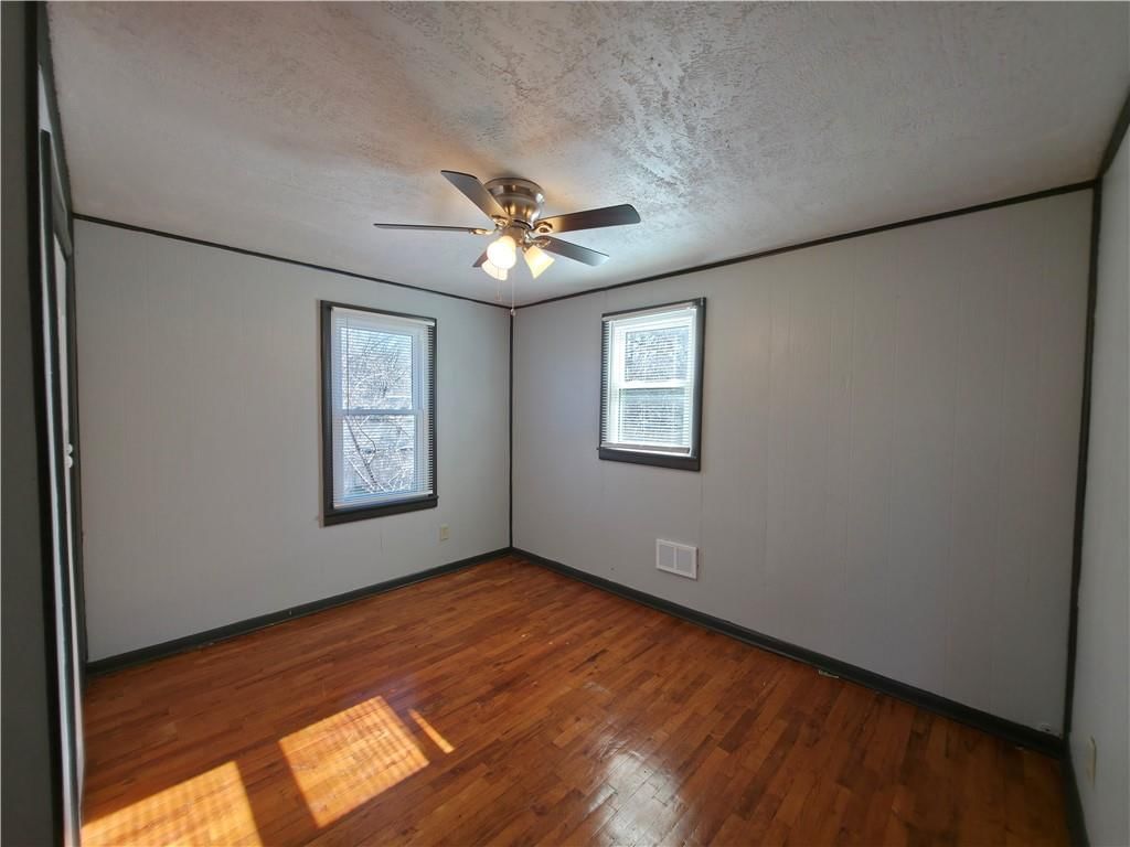 836 W Charles Street — photo 19