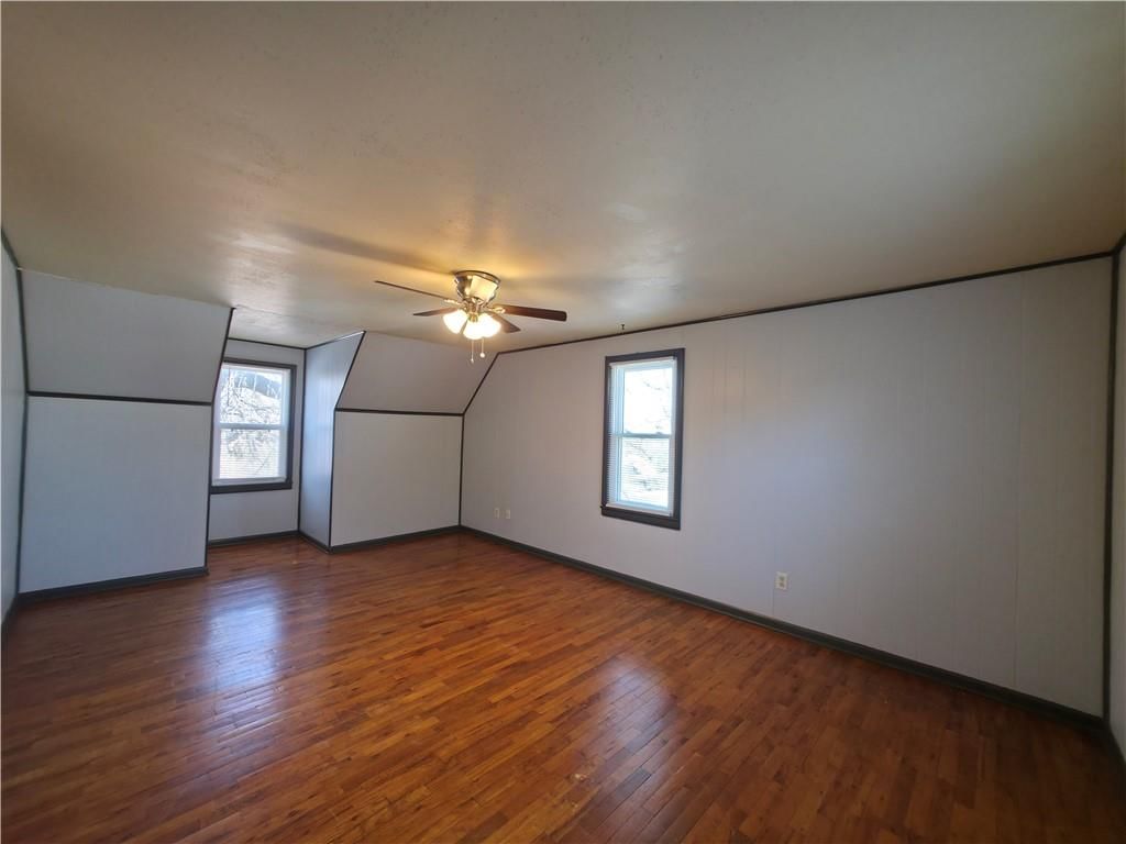 836 W Charles Street — photo 23