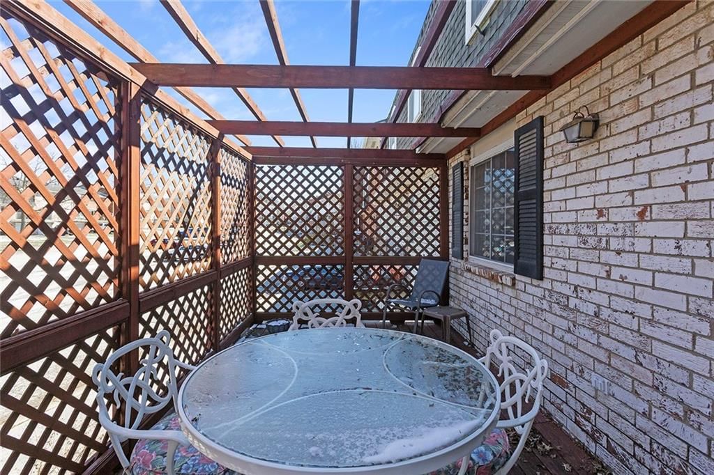 7137 NW Winter Avenue — photo 8