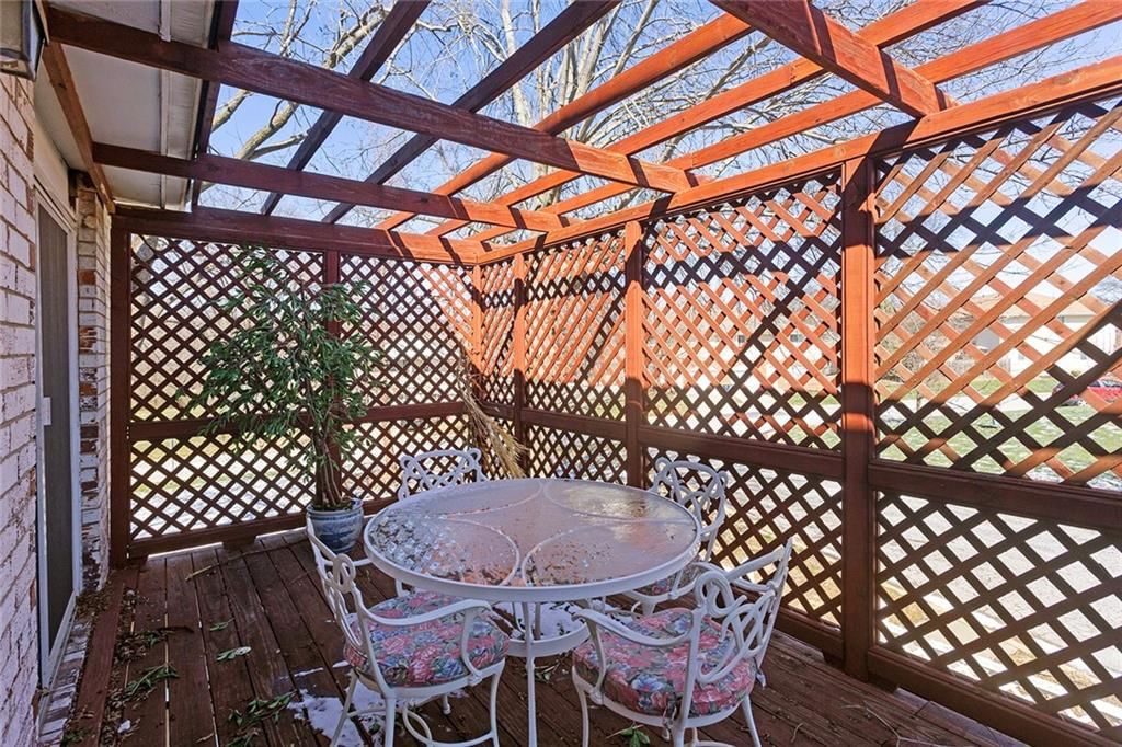 7137 NW Winter Avenue — photo 9