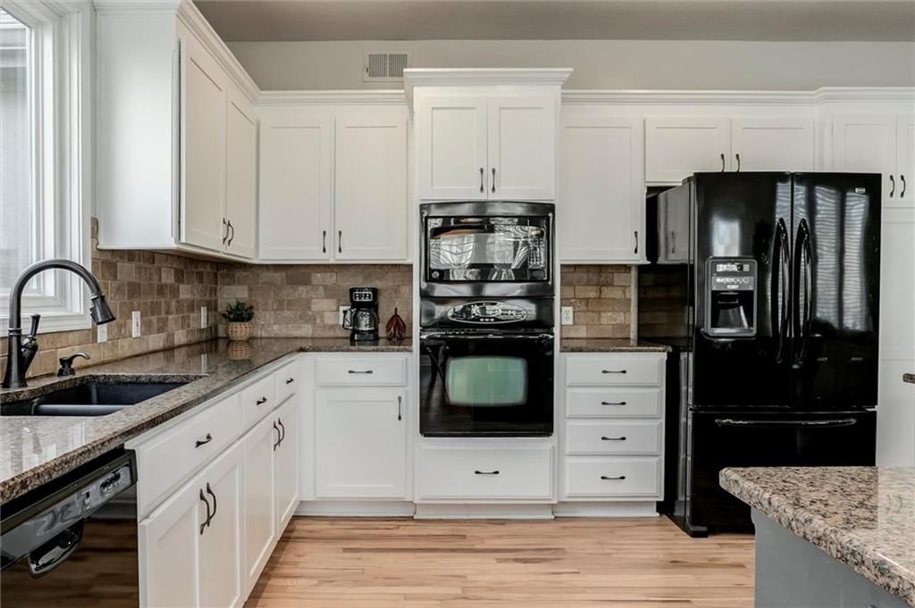 13104 Westgate Street — photo 16