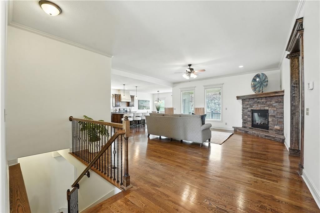 4560 NE Seneca Terrace — photo 4