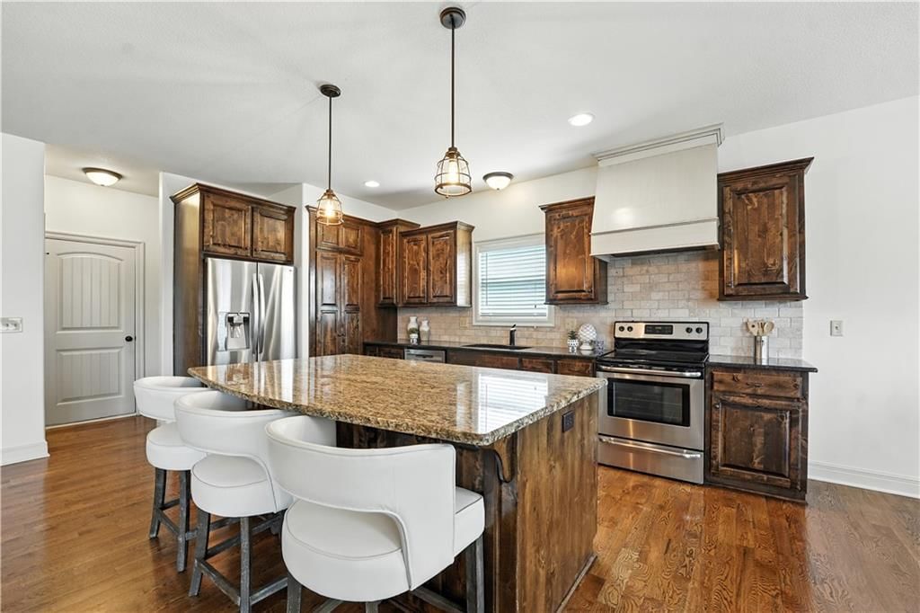 4560 NE Seneca Terrace — photo 7